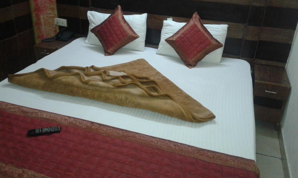 Hotel Sun Village Near New Delhi Railway Station Δωμάτιο φωτογραφία